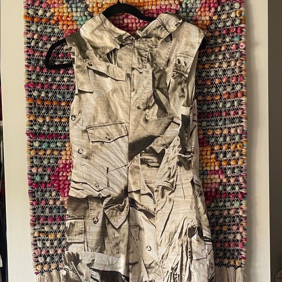 Nicole Miller Collection Sleeveless Tan Dress with Cowl Neck. Safari Dress - Picture 4 of 8